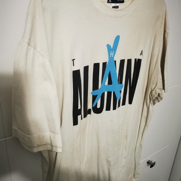 Tha Alumni T Shirt - Picture 4 of 11